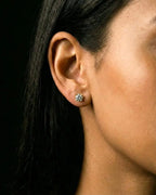 FREGIA MOISSANITE STUDS – GULD 5-8MM Fregia