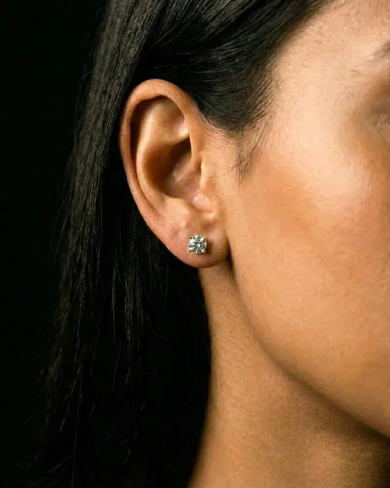 FREGIA MOISSANITE STUDS – GULD 5-8MM Fregia